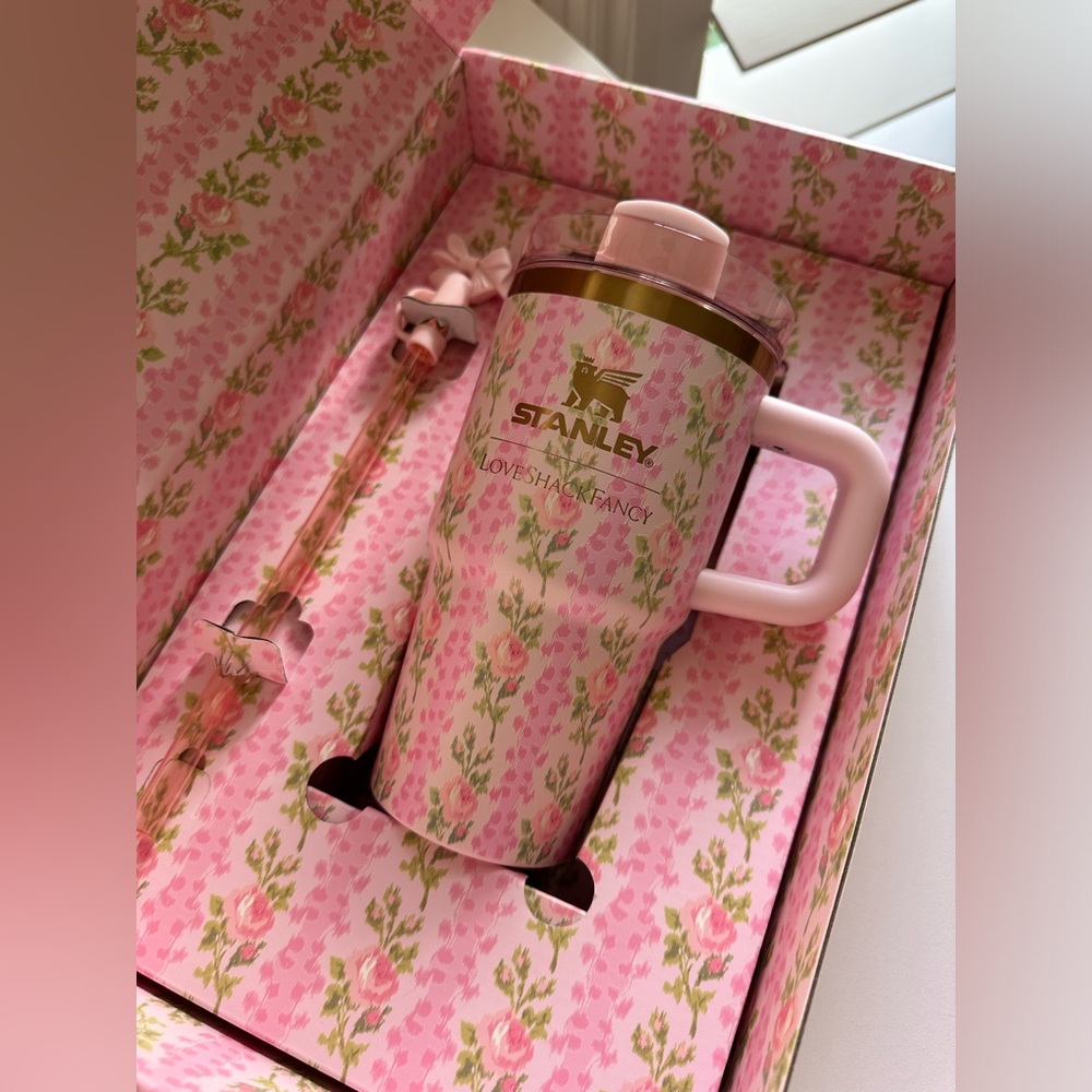 Love Shack Fancy 20oz Stanley Quencher Tumbler in Pink New Condition